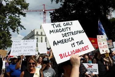 The best signs, banners and protest slogans at the No Kings rallies on Oct. 18