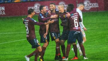 El Pontevedra celebra uno de sus cuatro goles al Castilla.