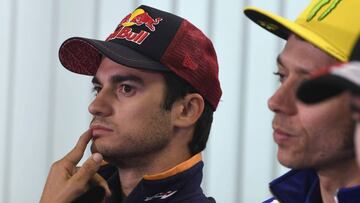 Pedrosa, junto a Rossi, en una rueda de prensa.