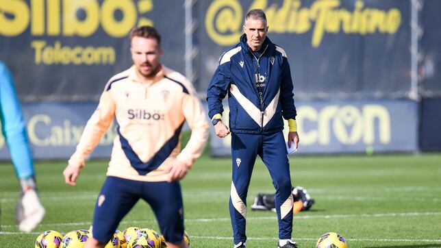 El Mirandés prueba la mejoría del Cádiz