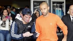 Expectante. Mascherano espera sanci&oacute;n en Barcelona.