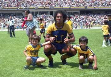  Foto de Jugador de Pumas  1978 , Evanivaldo Castro Silva    Cabinho

MEXSPORT 
Foto de Jugador de Pumas  1978 , Evanivaldo Castro Silva    Cabinho

MEXSPORT  *** Local Caption *** XSTP - 08  GRUPO 19 Archivo historico historic history/ARCHIVO HISTORICO MEXSPORT 