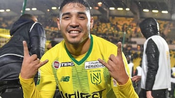 Percy Prado se estrena de titular en Nantes marcando a Mbappé