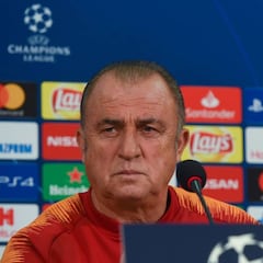 Grandes nombres y una leyenda en el banquillo