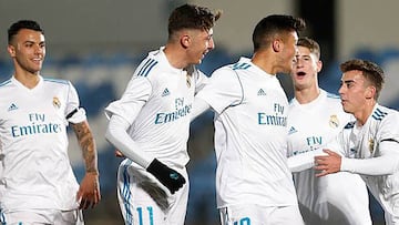 Óscar celebra el gol al Borussia.