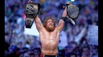 En WrestleMania 30, Daniel Bryan derrotó a Randy Orton