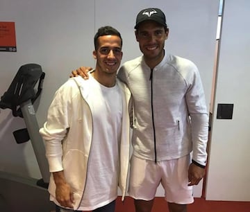 En Mayo de 2017 Lucas V¨¢zquez publica en su instagram una foto en la que aparece junto a Rafa Nadal en la que el jugador comenta "Todos los valores del deporte espa?ol representados por una persona. Crack dentro y fuera de la pista. Enhorabuena @rafaelnadal "