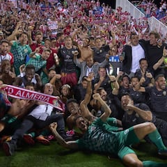 Pozo se queda en el Almería y deja tres millones al Sevilla