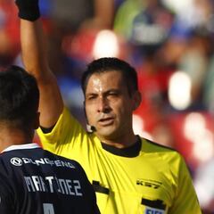 Julio Bascuñán será el árbitro del clásico universitario