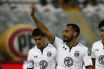 En enero del 2019, Colo Colo pagó los 600 mil dólares de la cláusula de salida y consiguió la totalidad de la carta del lateral izquierdo.