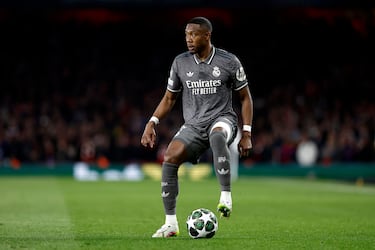 Real Madrid sweat over major contract renewals