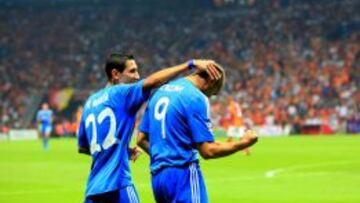 Di María y Benzema celebran uno de los goles.