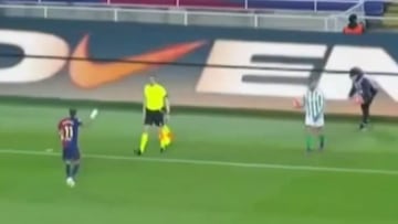 Un micrófono de ambiente capta los insultos de Raphinha al linier: juzguen ustedes