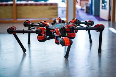 Facebook ya trabaja con robots ¿por qué?