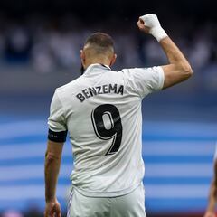 MADRID, 24/05/2023.- El delantero francés del Real Madrid Karim Benzema celebra un gol durante el partido de LaLiga Santander entre el Rayo Vallecano y el Real Madrid, en el estadio Santiago Bernabéu de Madrid. EFE/ Rodrigo Jiménez