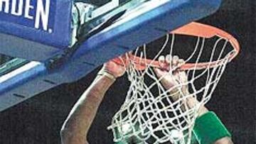 <b>EL JEFE. </b>El californiano Paul Pierce lidera a los Celtics en anotación.