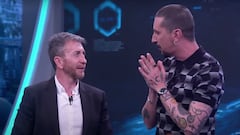 Pablo Motos y Jorge Marr&oacute;n conversando en un programa de El Hormiguero, de Antena 3. 