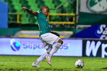 Deportivo Cali y Millonarios protagonizaron el regreso de la Liga Betplay tras el parón por la pandemia de COVID-19.  El encuentro terminó en empate 1-1 y en la primera parte tuvo que ser suspendido por una Tormenta Eléctrica.