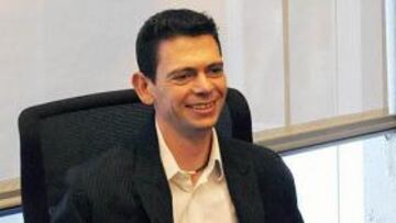 Acompañados por el secretario de Estado para el Deporte, Jaime Lissavetzky, Don Juan Carlos y Doña Sofía asistirán a la imposiciones de las condecoraciones concedidas a la mayoría de los medallistas en los Juegos Olímpicos y Paralímpicos de Pekín 2008, entre ellos el ciclista Joan Llaneras, que recibirá la Gran Cruz que es la máxima distinción.