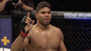 Alistair Overeem tras vencer en el UFC San Petersburgo.