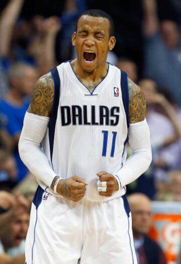 Monta Ellis celebra la clasificación para los playoffs de los Dallas Mavericks.