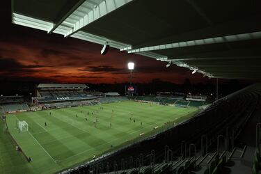 Estadio Rectangular de Perth (Perth, Australia) – 22.225 espectadores.