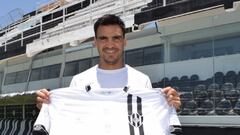 Toselli firmó contrato en Argentina