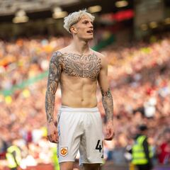 Ten Hag le pide más a Garnacho