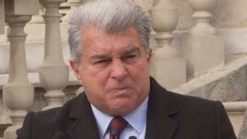 Laporta rompe a llorar en pleno discurso