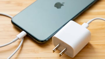 El iPhone 12 sin cargador en la caja ni auriculares, según datos filtrados