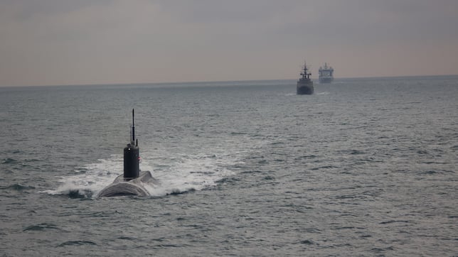 Un submarino ruso aparece en el Canal de la Mancha: un país de Europa ya lo estaba esperando
