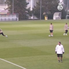 Con Zidane se motiva y sí le entran: los 2 golazos de Vinicius a pase del entrenador