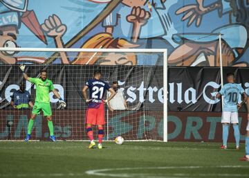 No falló el delantero de Moaña, engañó a Oblak y empató el partido para el Celta.