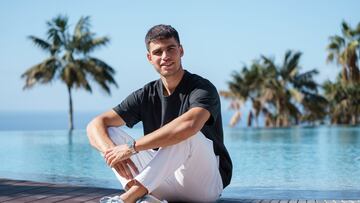 GRAFCAN2584. GUÍA DE ISORA (TENERIFE) (ESPAÑA), 22/11/2022.-- El tenista murciano, Carlos Alcaraz, actual número 1 en el ranking de la ATP, ha mantenido un encuentro con los medios de comunicación este martes, en el que habló de sus futuros proyectos profesionales, aprovechando su visita al municipio de Guía de Isora, en Tenerife. EFE/Ramón de la Rocha