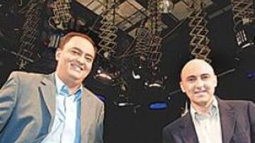 <b>LOS PRESENTADORES. </b>Juan Carlos Crespo y Julio Maldonado conducirán Más Deporte Euro 2004.