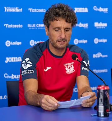 Idiakez, durante la rueda de prensa previa al partido contra el Oviedo. 