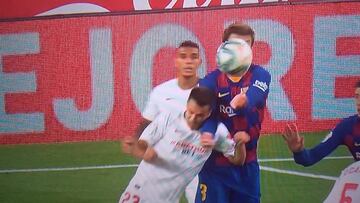 Piqué se jugó la segunda al soltar el brazo ante Reguilón