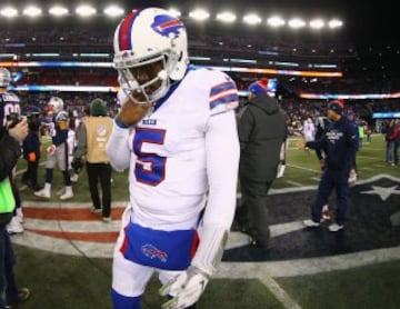 Tyrod Taylor, que resulto lesionado en este último cuarto aunque pudo volver al encuentro, no pudo remontar y los Bills tan solo pudieron anotar un field goal más dejando el definitivo 13 a 20 en el luminoso. El QB de Buffalo acabó el partido con 20 de 36 para 233 yardas, sin touchdowns ni intercepciones.