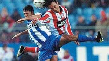 <b>PELEA</b>. No hubo fútbol y sí mucha entrega. Lequi y Tristán luchan por un balón aéreo sin peligro.