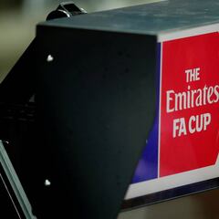 La Premier League introducirá el VAR la próxima temporada