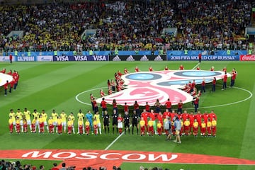 Partido de mucha lucha en todas las líneas.  Mira las mejores imágenes del partido de octavos de final entre Colombia e Inglaterra 