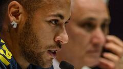 Neymar y Tite, durante una rueda de prensa de la selecci&oacute;n brasile&ntilde;a.