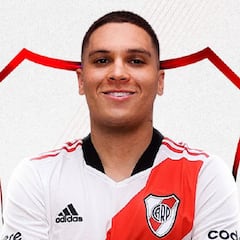 River hace oficial el regreso de Juanfer Quintero: "Estás en casa"