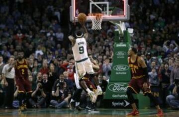Rajon Rondo tiró cuando el tiempo de juego ya había terminado.