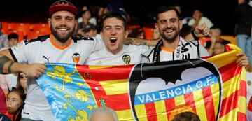 Aficionados del Valencia.