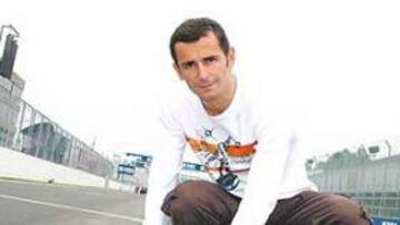 <b>MUCHA RESPONSABILIDAD. </b>Pedro de la Rosa realiza una labor fundamental en la elección de neumáticos de McLaren. Ayer mismo ya comprobó el estado del asfalto de Montreal.