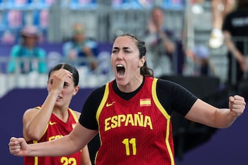 Las jugadoras españolas de baloncesto 3x3 consiguen ganar el mismo día a Australia y Canadá. Las medallas, más cerca.