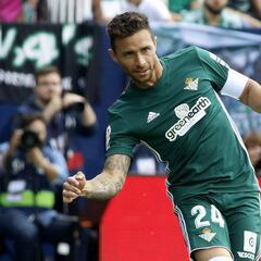 Rubén Castro es duda para su partido homenaje