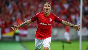 Se despidió Paolo Guerrero de Internacional... ¿rumbo a Boca?