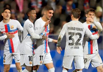 1-3. Ferran Torres celebra el tercer gol.